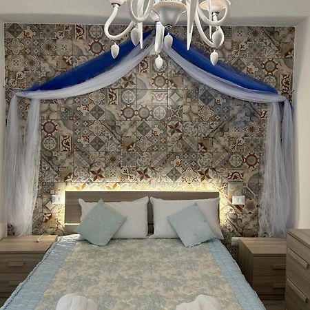Affitti Brevi Elmas Bed & Breakfast Exterior foto