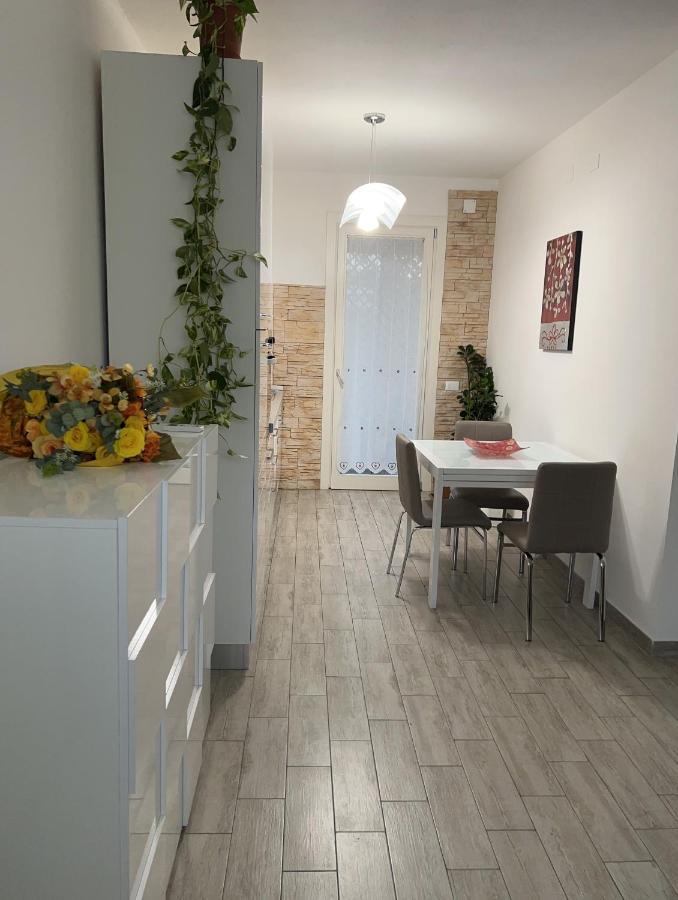 Affitti Brevi Elmas Bed & Breakfast Exterior foto